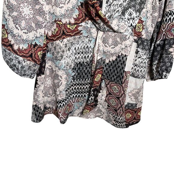 Cato Blouse Women's Large V-Neck 3/4 Sleeve Boho Colorful Twist 3/4 Sleeve - Picture 3 of 9